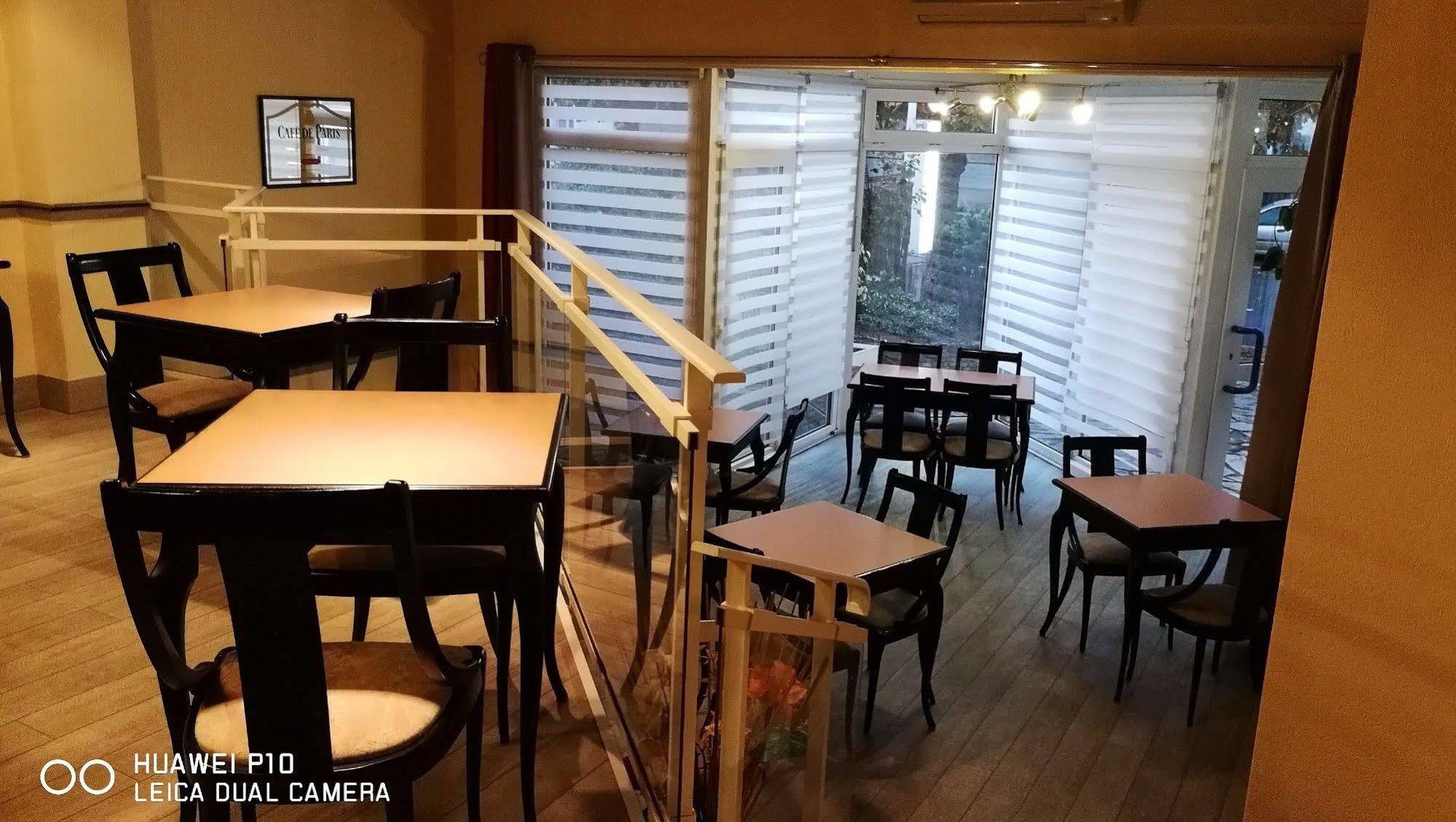 Hotel Le Boischaut - Citotel ชาโตรูซ์ ภายนอก รูปภาพ